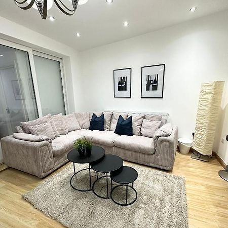 Retreat To A Stylish Ensuite In London Bagian luar foto