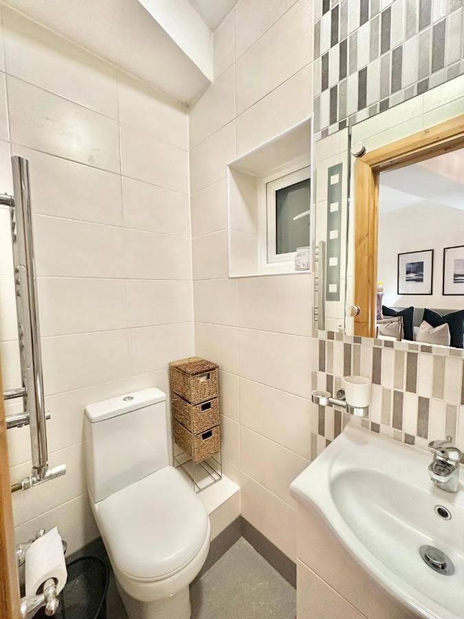 Retreat To A Stylish Ensuite In London Bagian luar foto