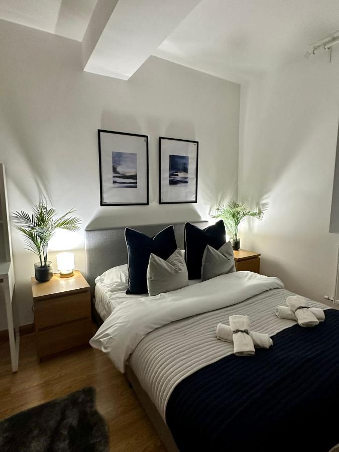Retreat To A Stylish Ensuite In London Bagian luar foto