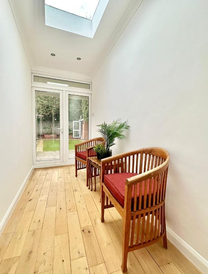 Retreat To A Stylish Ensuite In London Bagian luar foto