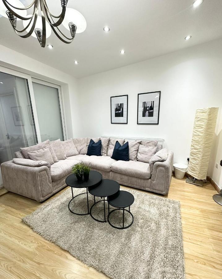 Retreat To A Stylish Ensuite In London Bagian luar foto
