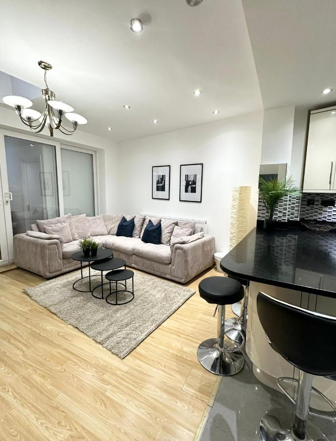 Retreat To A Stylish Ensuite In London Bagian luar foto